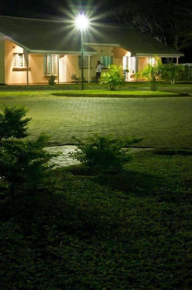 Victoria Apartments Livingstone Exterior photo